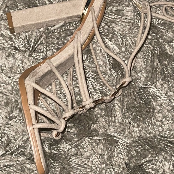 Sandals - Picture 5 of 6